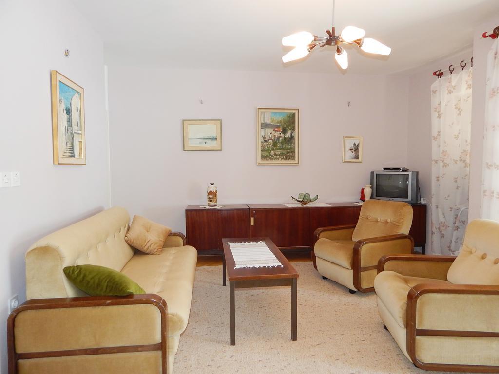 Villa Maristika Omiš Cameră foto